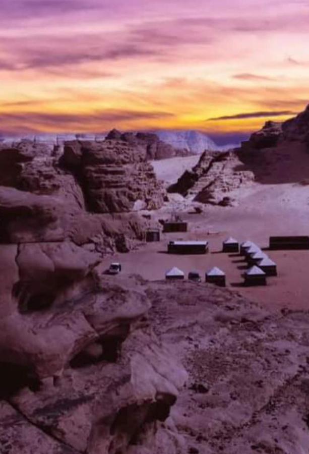 Um Sabatah Camp Hotell Wadi Rum Exteriör bild